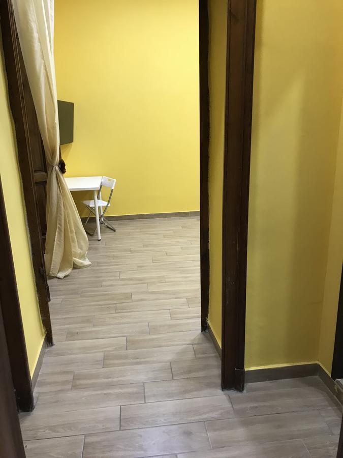 La Casa Di Fafa Bed & Breakfast Napoli Bagian luar foto