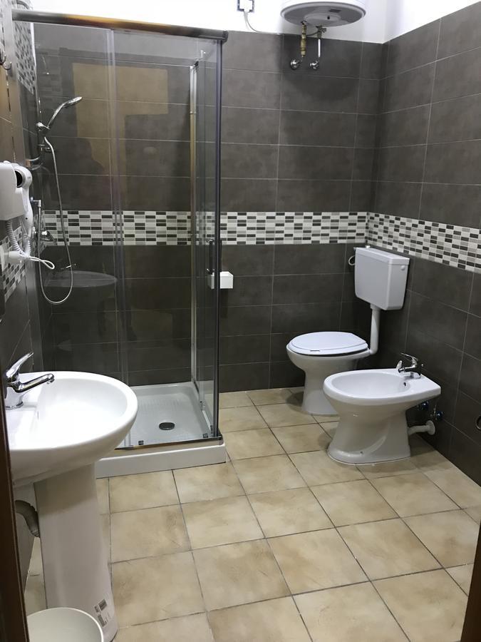 La Casa Di Fafa Bed & Breakfast Napoli Bagian luar foto