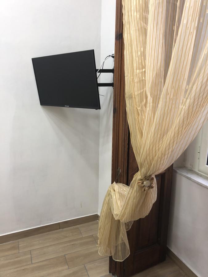 La Casa Di Fafa Bed & Breakfast Napoli Bagian luar foto