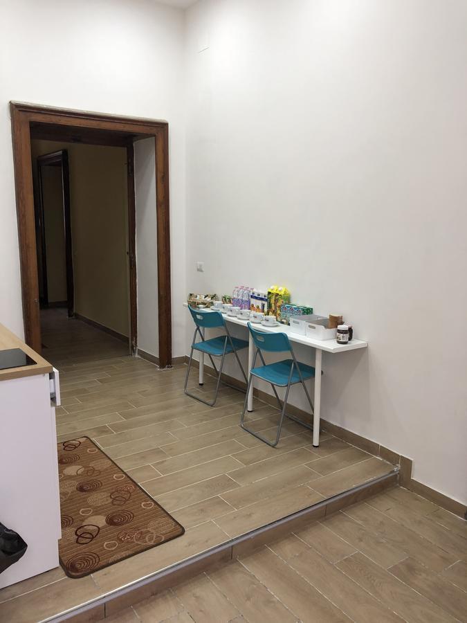 La Casa Di Fafa Bed & Breakfast Napoli Bagian luar foto