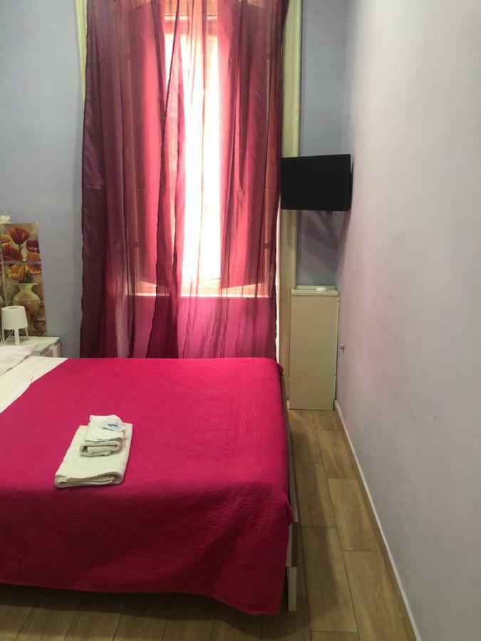 La Casa Di Fafa Bed & Breakfast Napoli Bagian luar foto