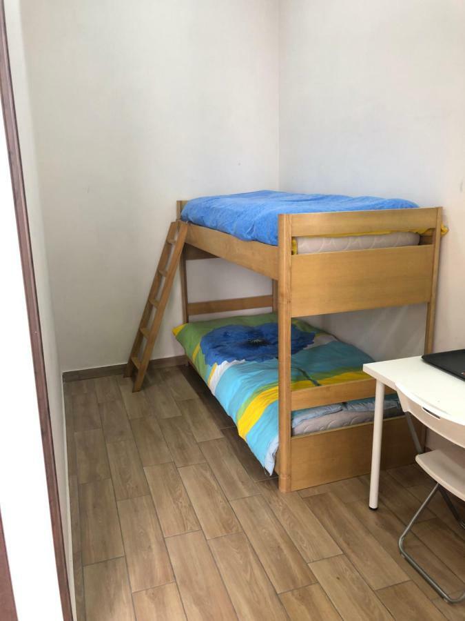 La Casa Di Fafa Bed & Breakfast Napoli Bagian luar foto