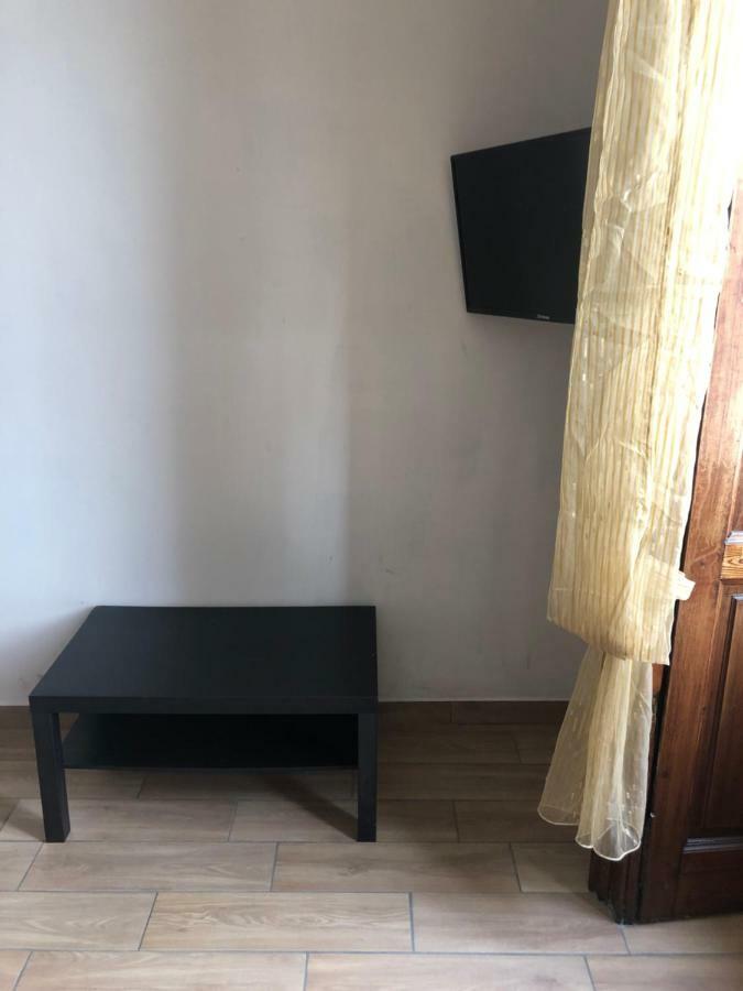 La Casa Di Fafa Bed & Breakfast Napoli Bagian luar foto