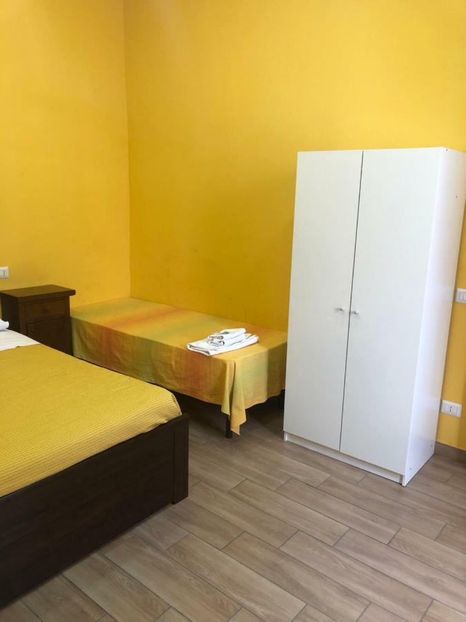 La Casa Di Fafa Bed & Breakfast Napoli Bagian luar foto