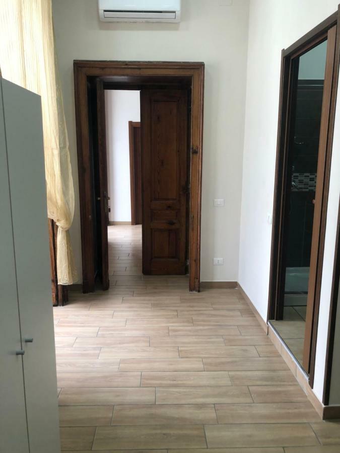 La Casa Di Fafa Bed & Breakfast Napoli Bagian luar foto