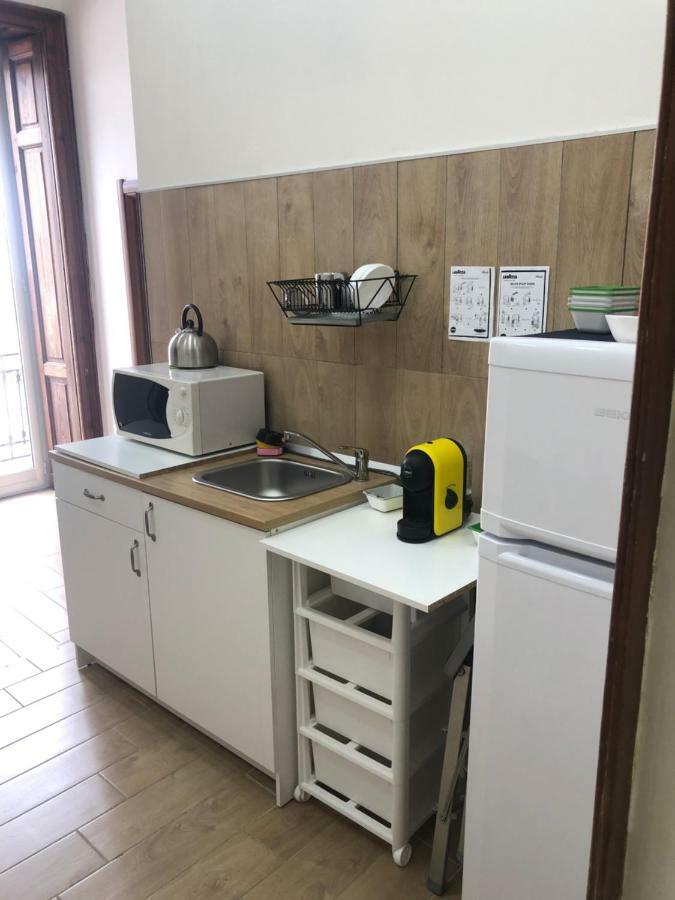 La Casa Di Fafa Bed & Breakfast Napoli Bagian luar foto