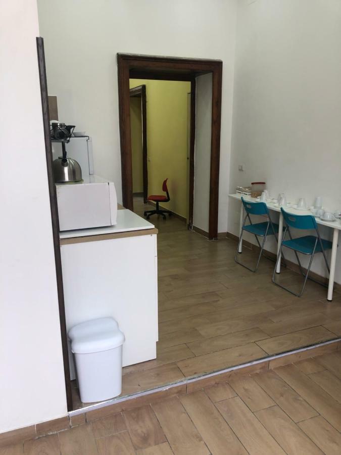 La Casa Di Fafa Bed & Breakfast Napoli Bagian luar foto
