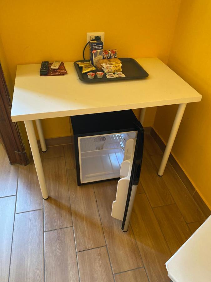 La Casa Di Fafa Bed & Breakfast Napoli Bagian luar foto